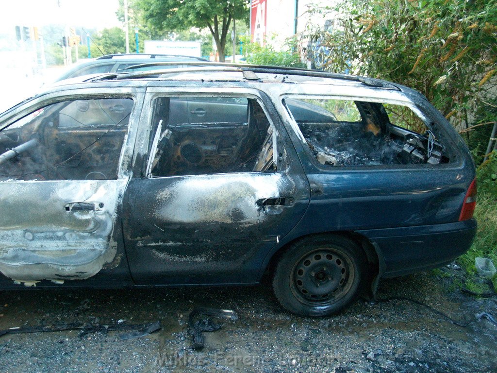 Wieder brennende Autos in Koeln Hoehenhaus P019.JPG